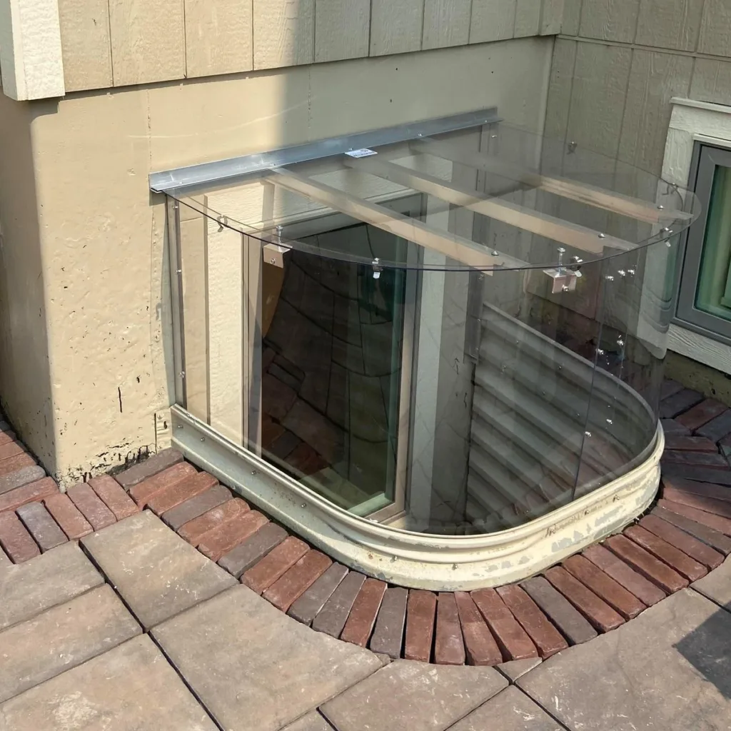 High windows cover